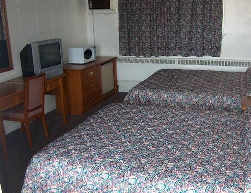 Barrie Motel Buitenkant foto